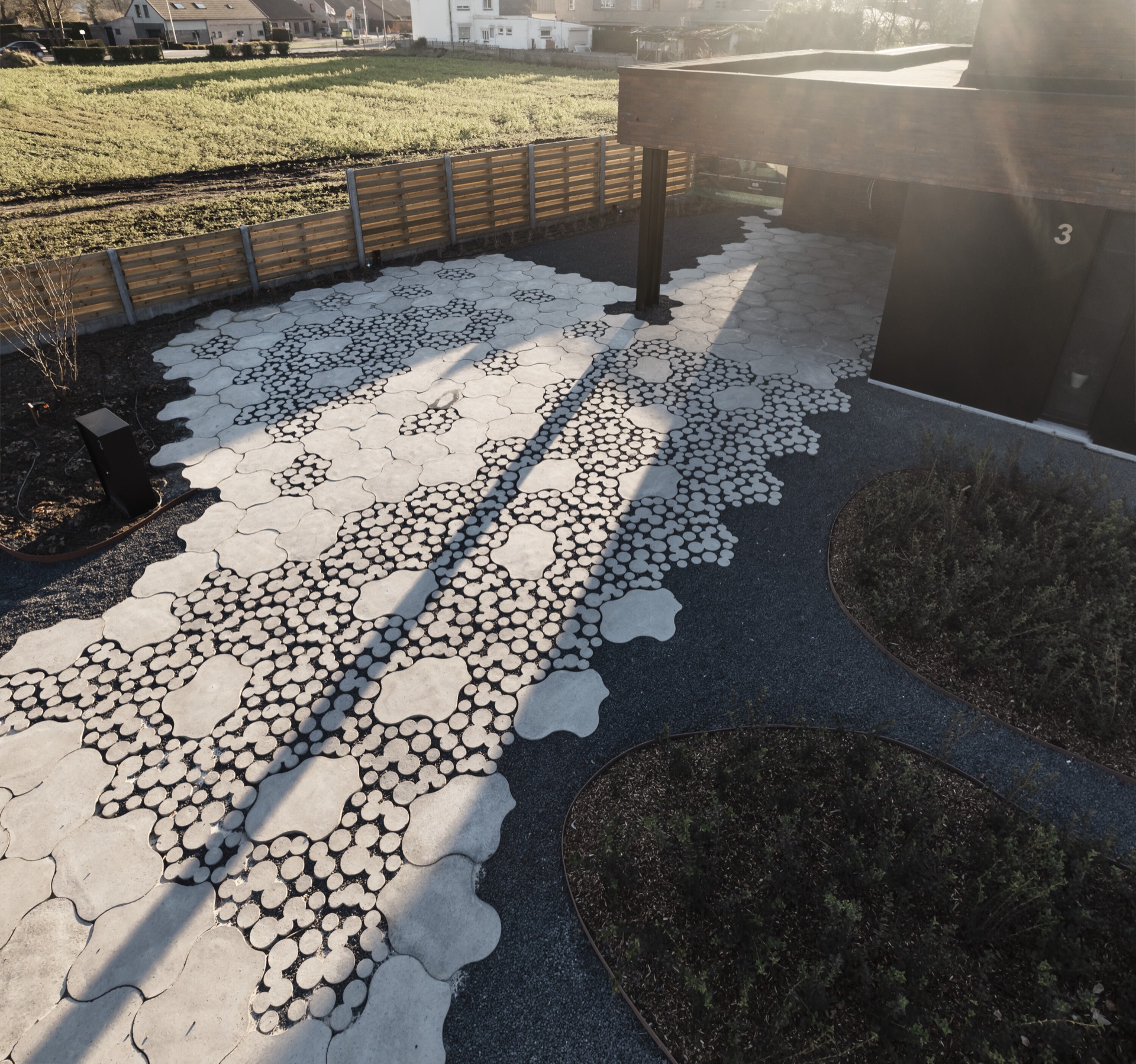 lastre di cartongesso: motivo decorativo di piastrelle in giardino con forme floreali e circolari, Luxury, Design, Exclusive, Modern, Custom Made, Special, Beautiful