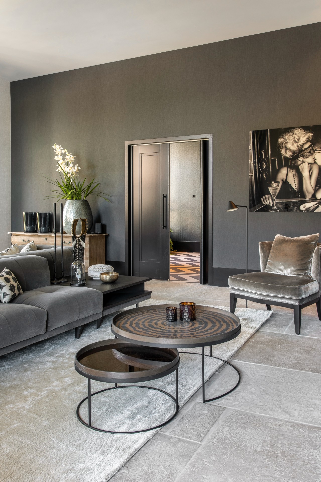 villa di lusso: interno moderno con soffitto in legno e illuminazione di lusso, Luxury, Design, Exclusive, Modern, Custom Made, Special, Beautiful