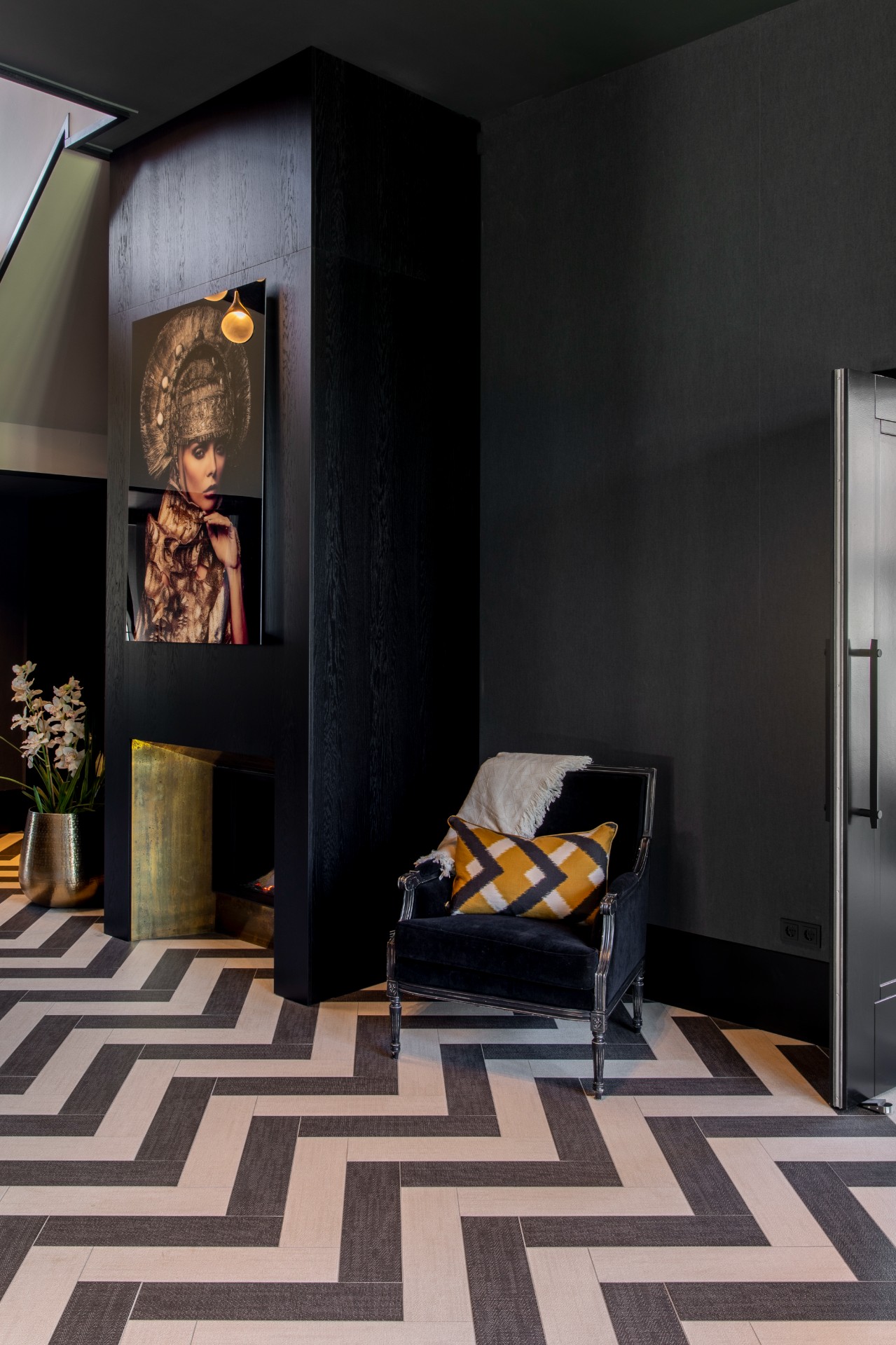 villa di lusso: interno di lusso con grandi opere d'arte, illuminazione calda e decorazioni raffinate, Luxury, Design, Exclusive, Modern, Custom Made, Special, Beautiful