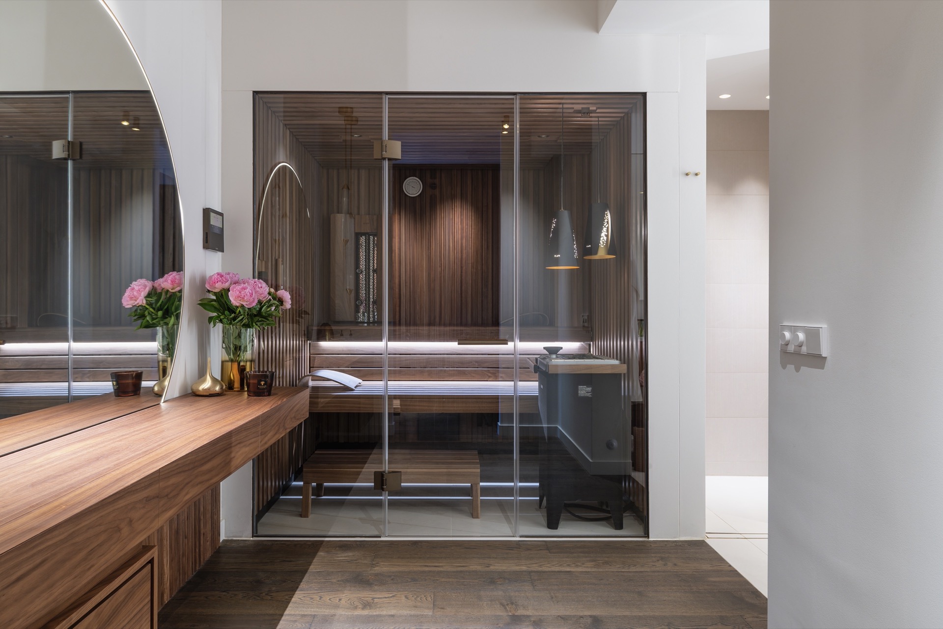 Bagno di lusso idee: bagno di lusso con sauna e design moderno., Luxury, Design, Exclusive, Modern, Custom Made, Special, Beautiful