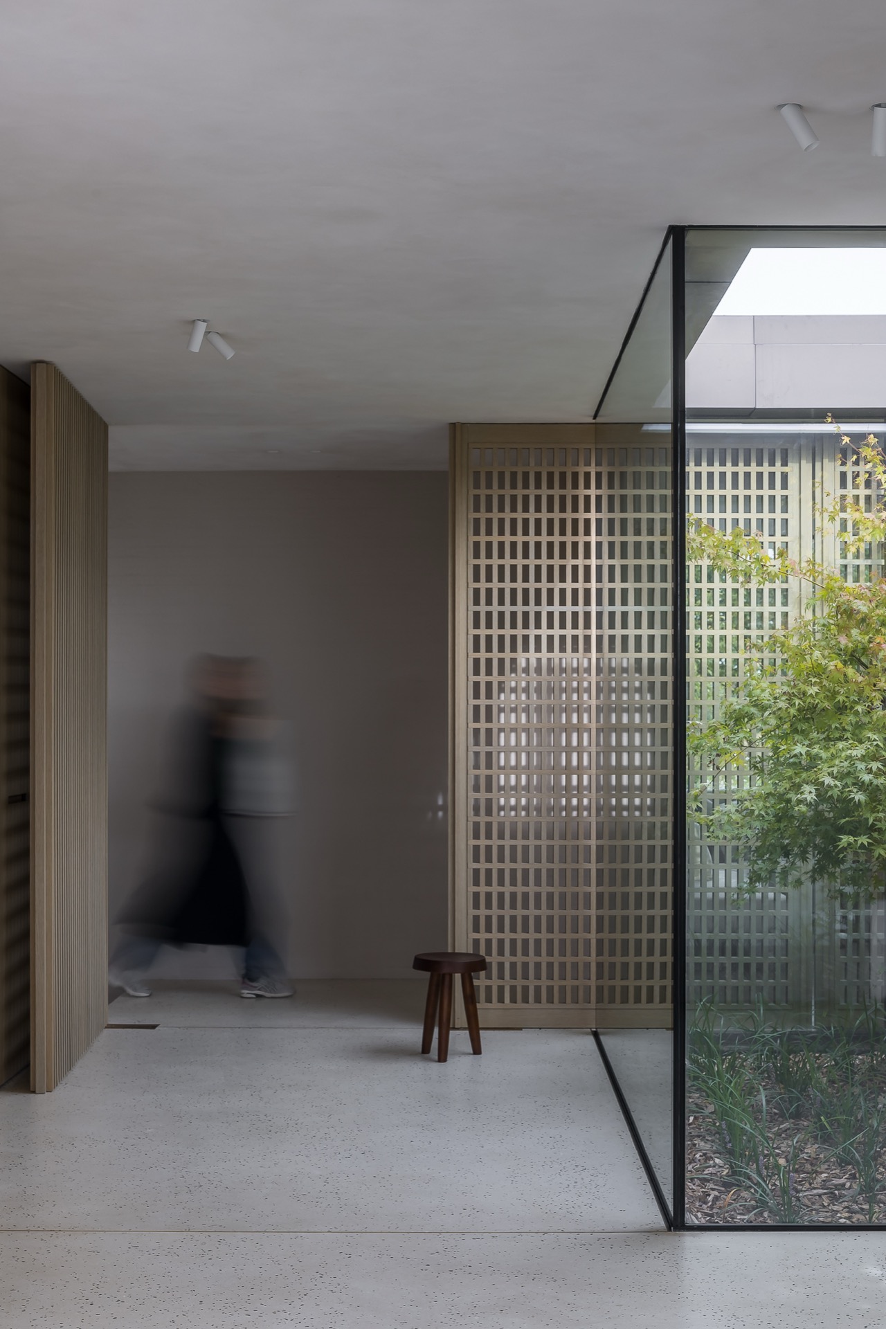 progetto di ristrutturazione casa: soggiorno moderno con mobili imbottiti scuri, Luxury, Design, Exclusive, Modern, Custom Made, Special, Beautiful