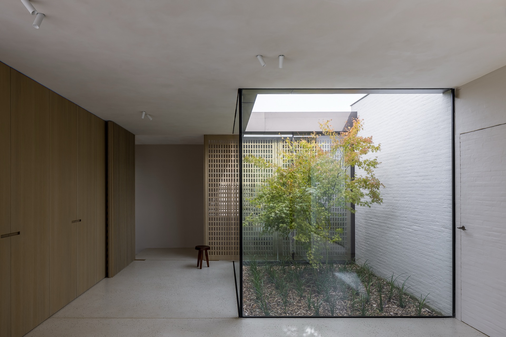 progetto di ristrutturazione casa: interni con grandi finestre e vista sul giardino, Luxury, Design, Exclusive, Modern, Custom Made, Special, Beautiful