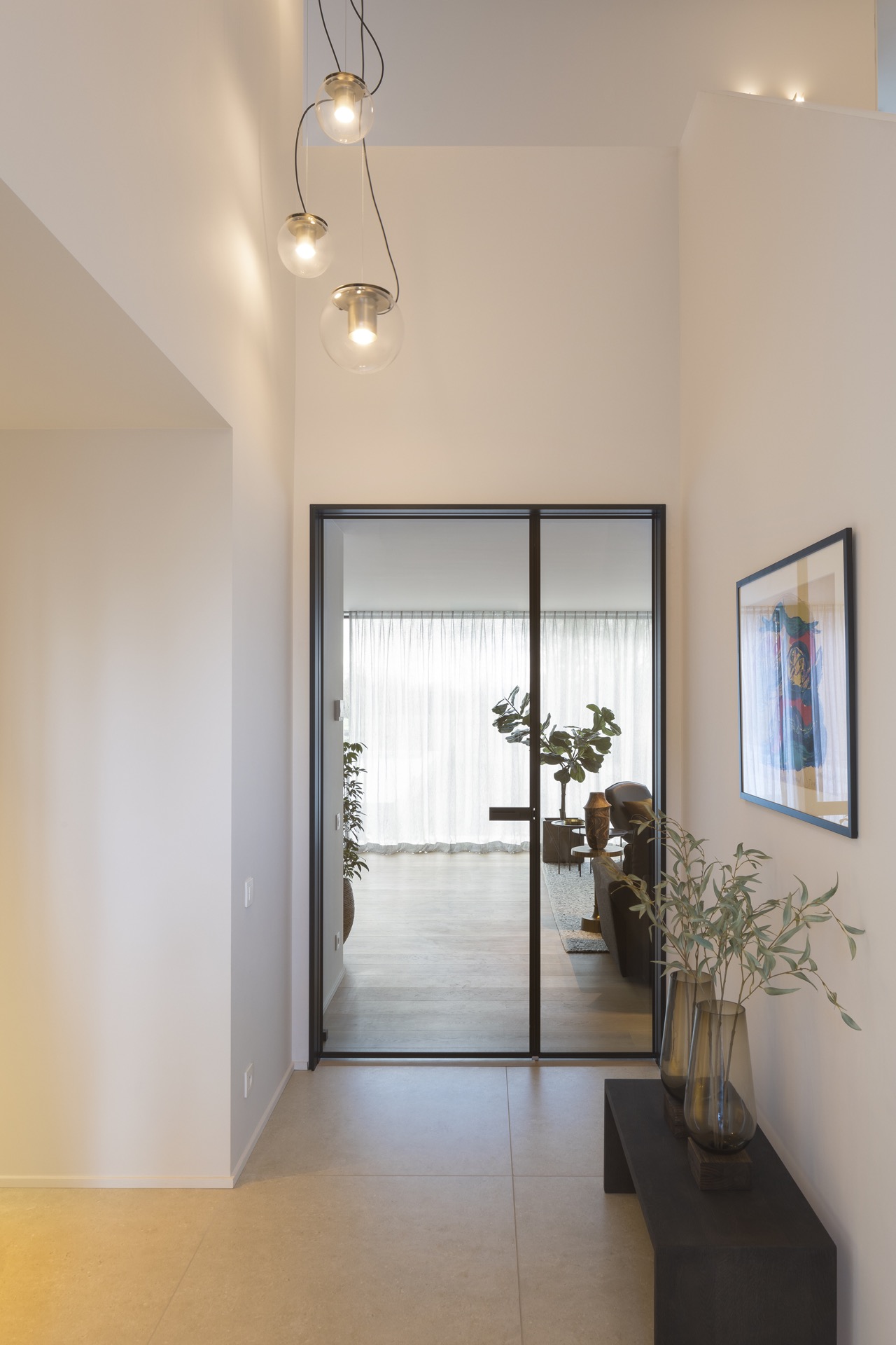 design casa moderna: interno moderno e minimalista con opere d'arte e palette di colori neutri, Luxury, Design, Exclusive, Modern, Custom Made, Special, Beautiful