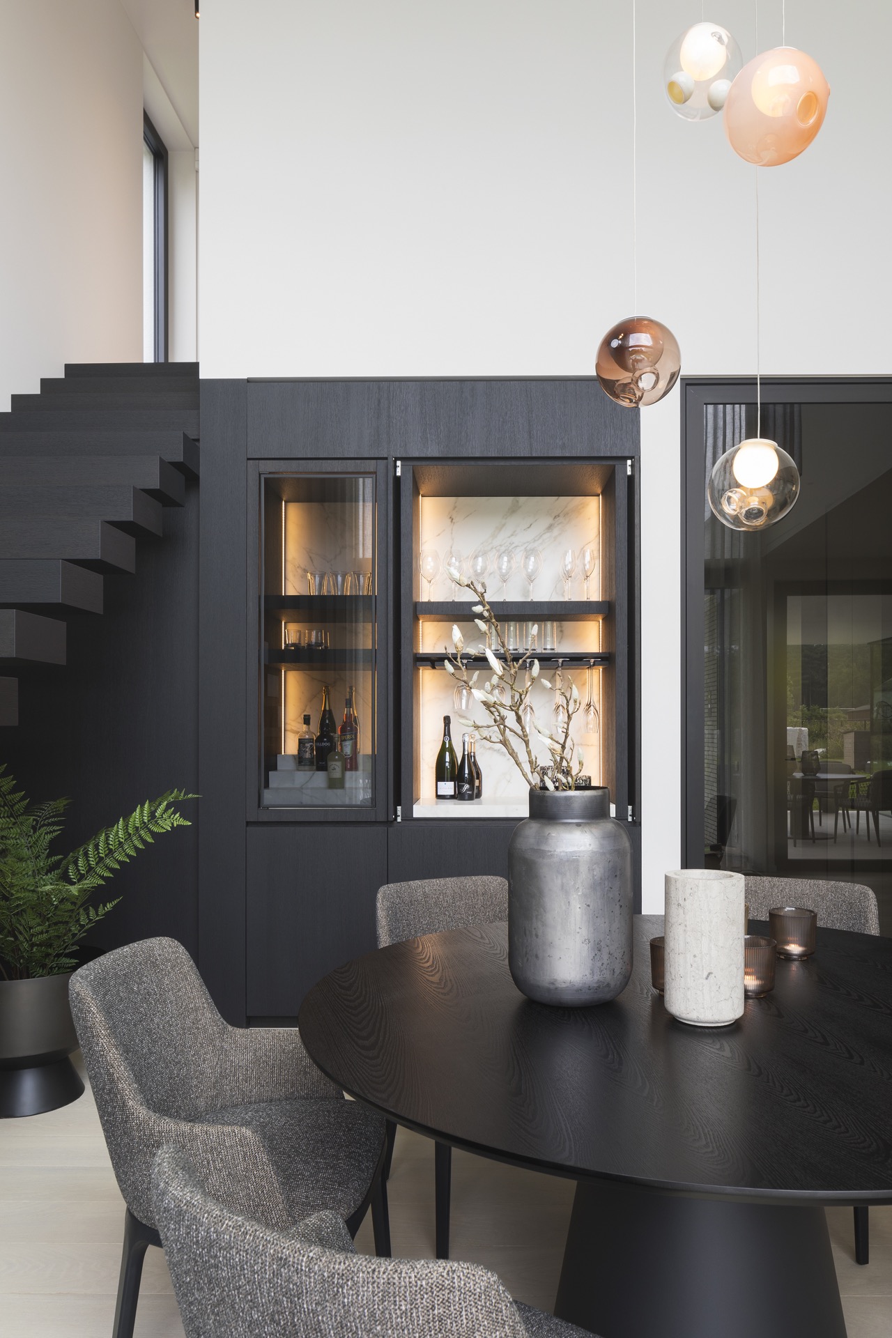 progetto di ristrutturazione casa: soggiorno moderno con grandi finestre e atmosfera rustica, Luxe, Design, Exclusief, Modern, Maatwerk, Bijzondere, Mooie