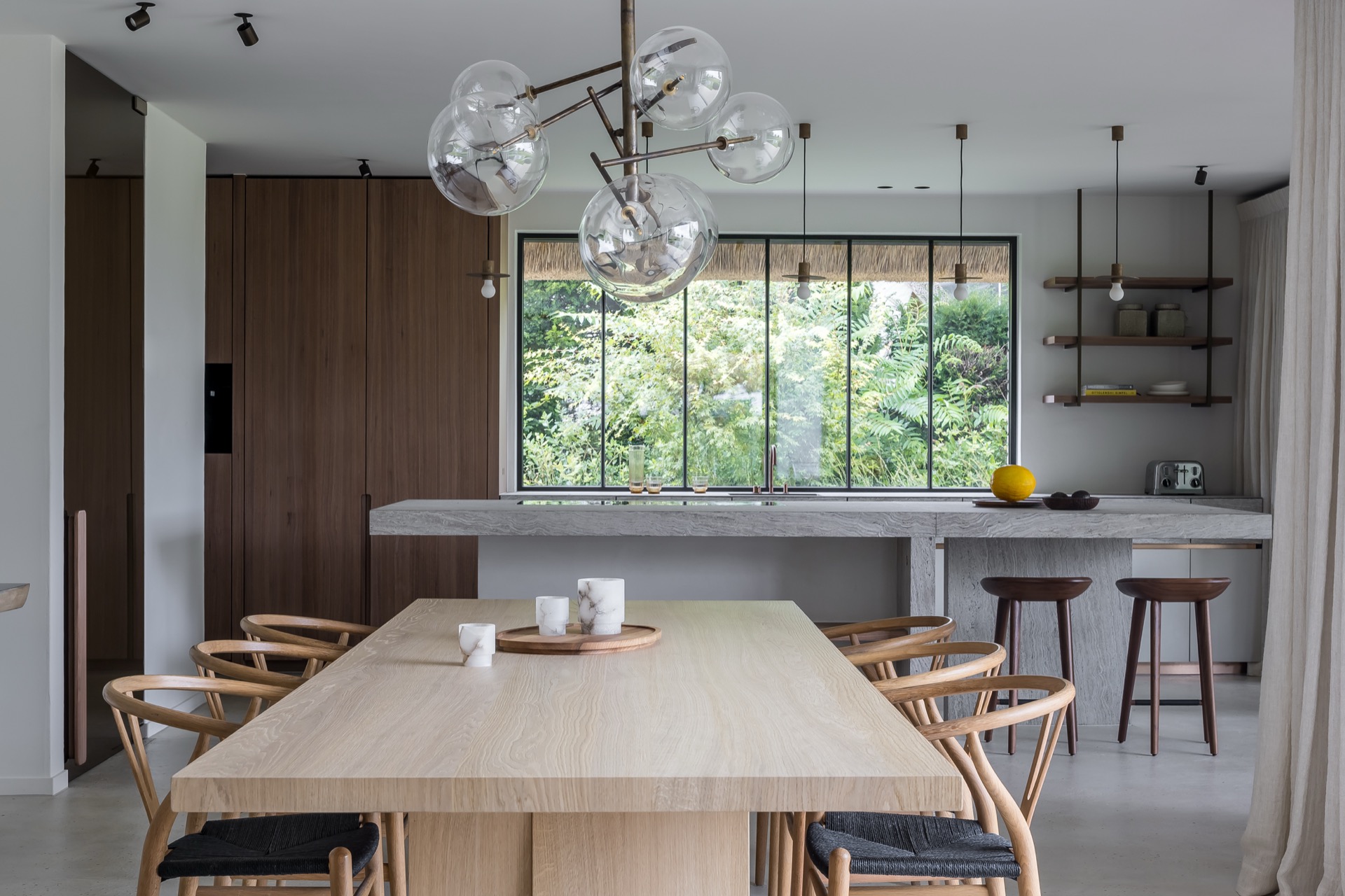 esempio progetto ristrutturazione casa: scala in legno minimalista con parete bianca e design aperto, Luxury, Design, Exclusive, Modern, Custom Made, Special, Beautiful