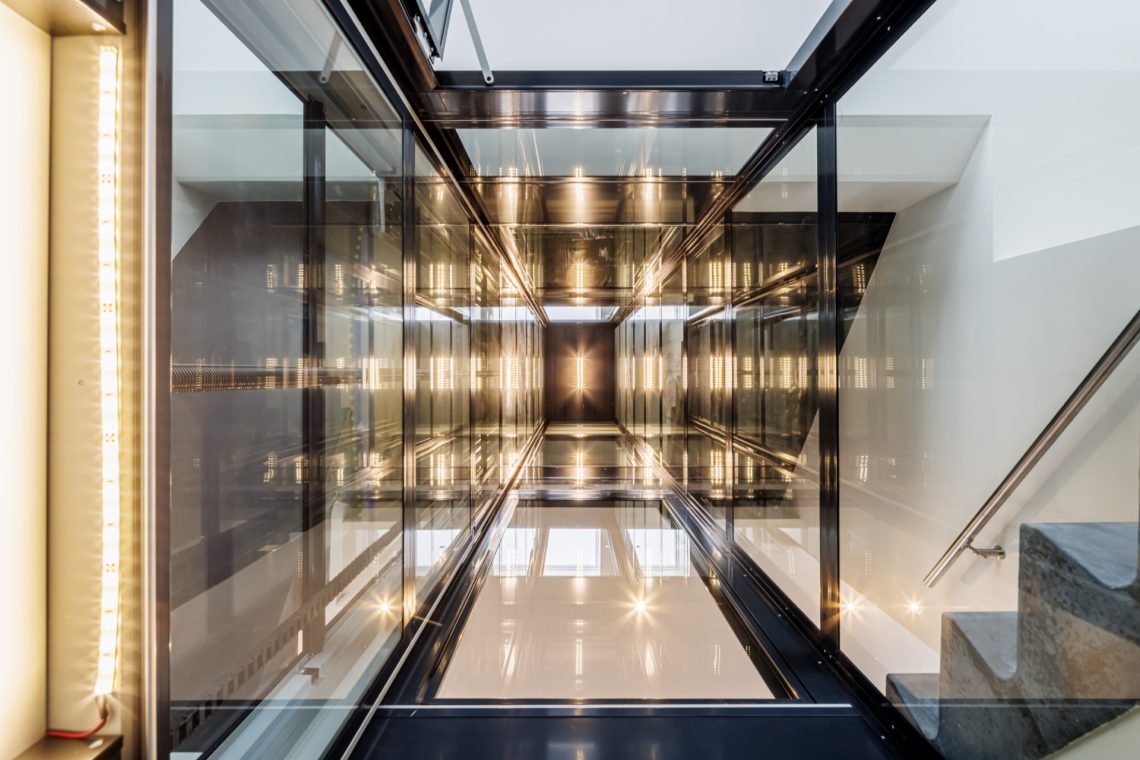 Comfortabel en stijlvol thuis blijven wonen met een betaalbare design huislift