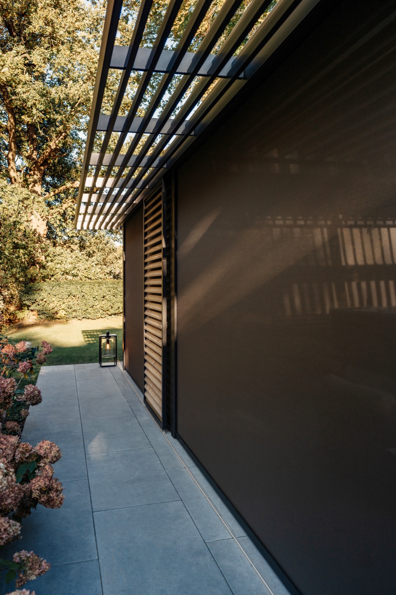 rivestimento in legno per pareti: pergolato da giardino moderno con mobili e atmosfera accogliente, Luxury, Design, Exclusive, Modern, Custom Made, Special, Beautiful