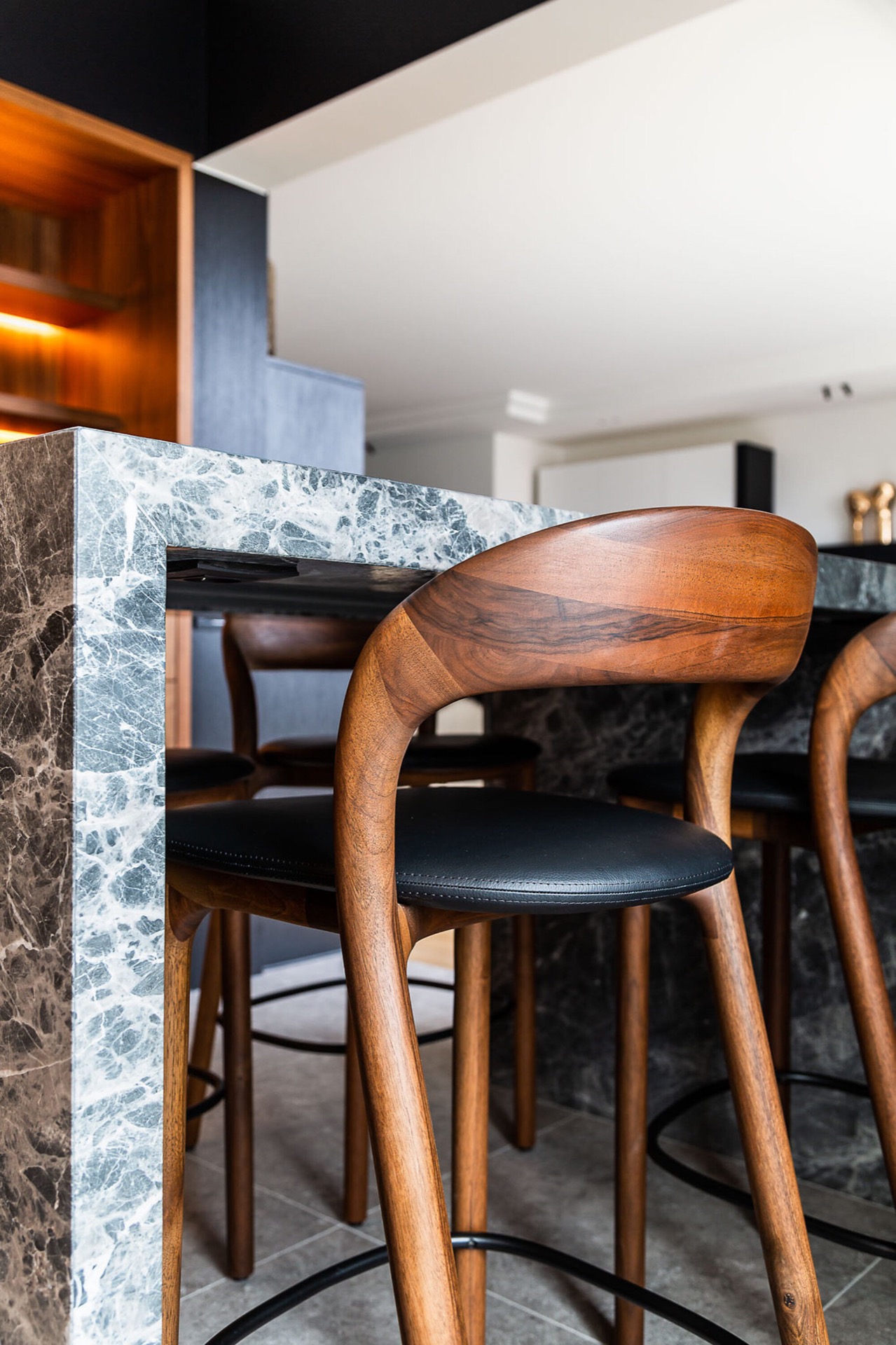 cucina moderna e bagno di lusso: cucina di lusso con piano in marmo e apparecchiature integrate, stile moderno, Luxury, Design, Exclusive, Modern, Custom Made, Special, Beautiful