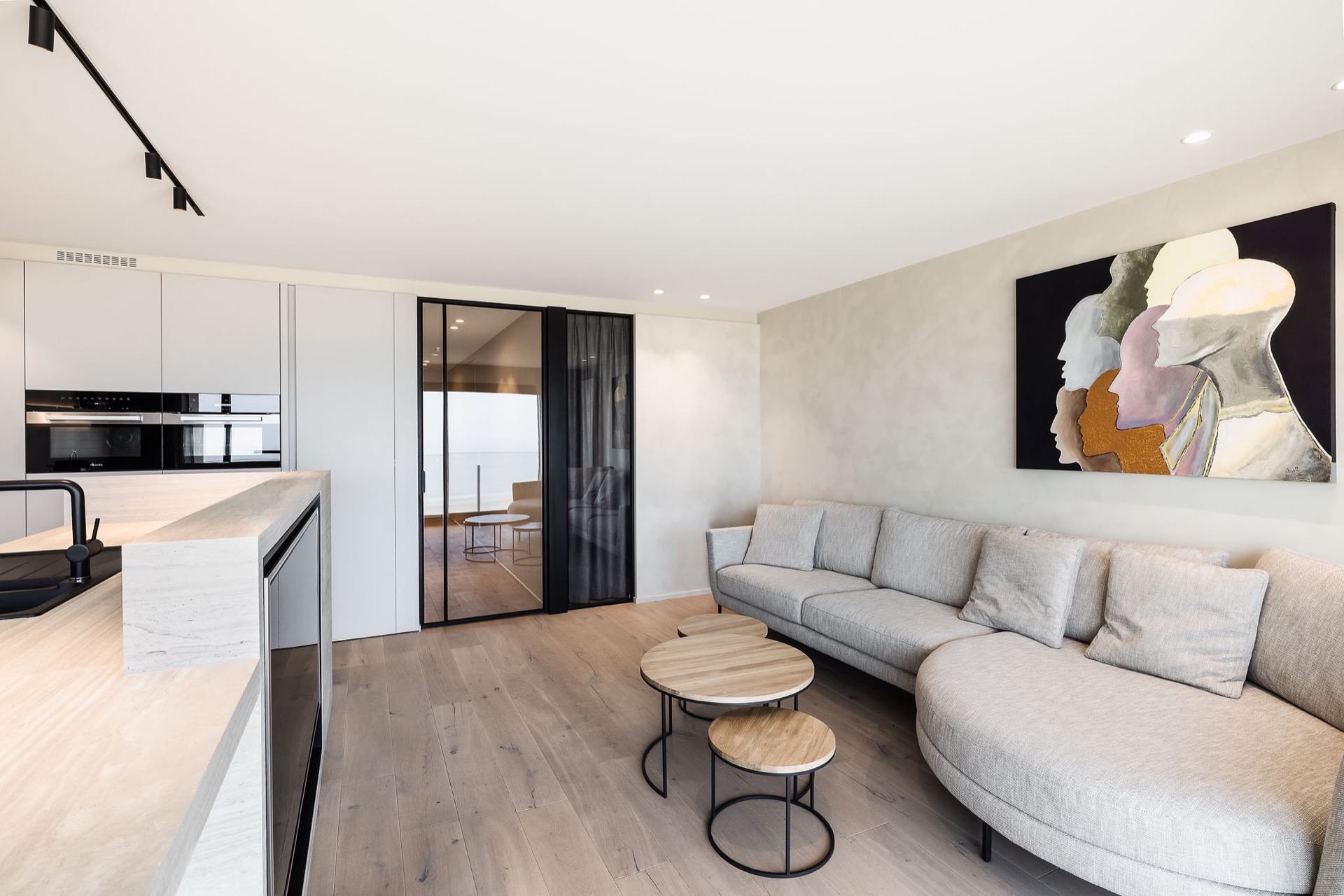 interno minimalista moderno: parete bagno moderna con pietra naturale e cabina doccia walk-in, design minimale, Luxury, Design, Exclusive, Modern, Custom Made, Special, Beautiful