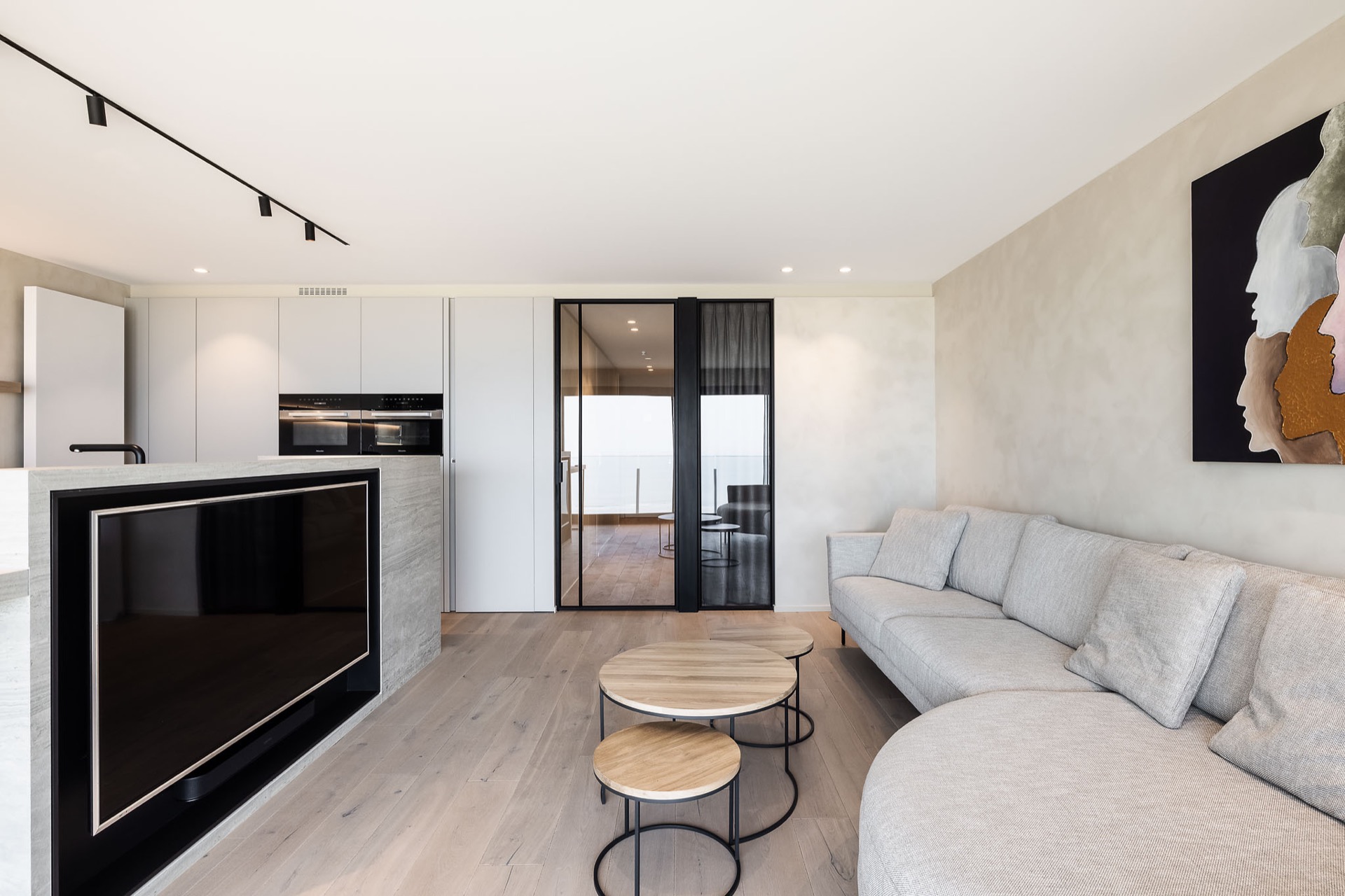interno minimalista moderno: bagno minimalista con wc integrato e armadio a muro, Luxury, Design, Exclusive, Modern, Custom Made, Special, Beautiful
