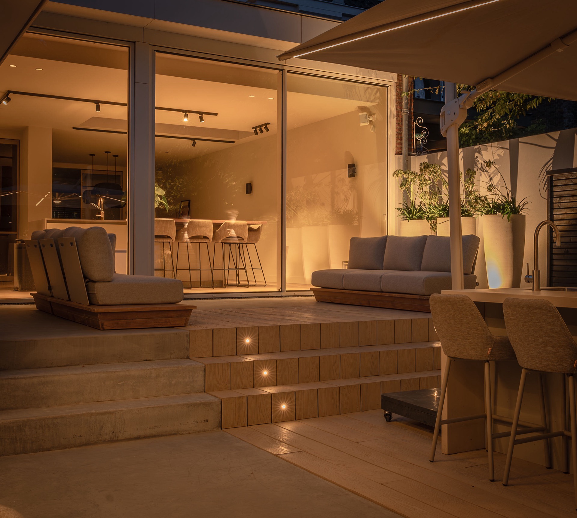 esempio progetto ristrutturazione casa: giardino con piante illuminate e percorso sera, Luxury, Design, Exclusive, Modern, Custom Made, Special, Beautiful