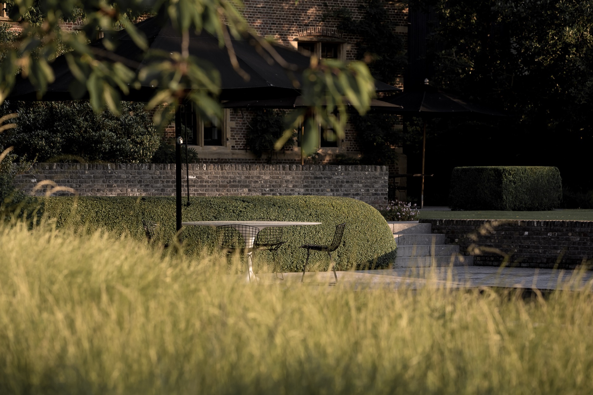 giardino rurale: acqua con piante e bordo di pietra nel giardino, Luxury, Design, Exclusive, Modern, Custom Made, Special, Beautiful