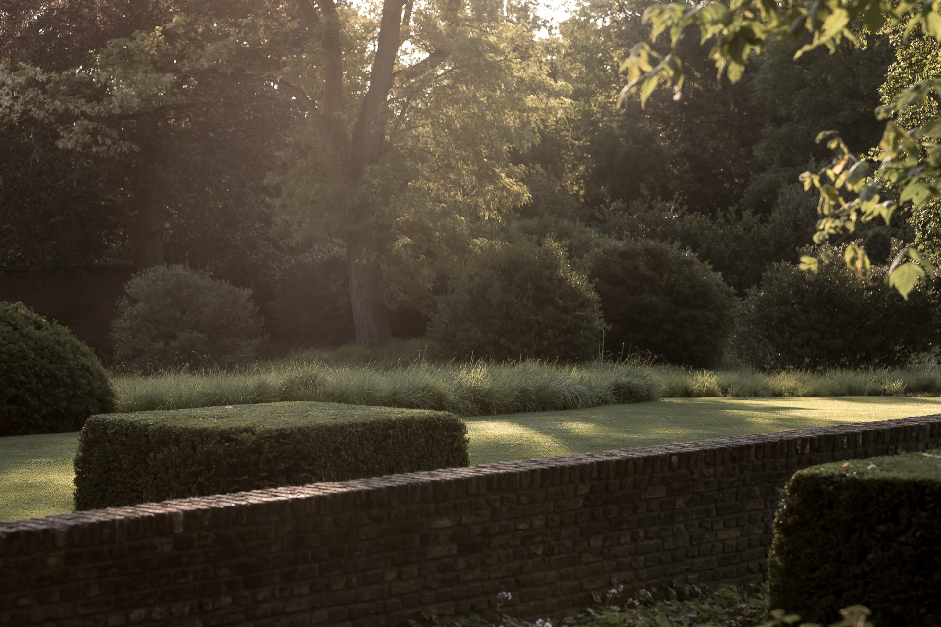 giardino rurale: sedili con acqua e piante nel giardino, Luxury, Design, Exclusive, Modern, Custom Made, Special, Beautiful