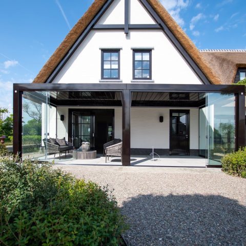 luxe tuin, luxe terrasoverkapping, luxe glazen terrasoverkapping, Luxe, Design, Exclusief, Modern, Maatwerk, Bijzondere, Mooie