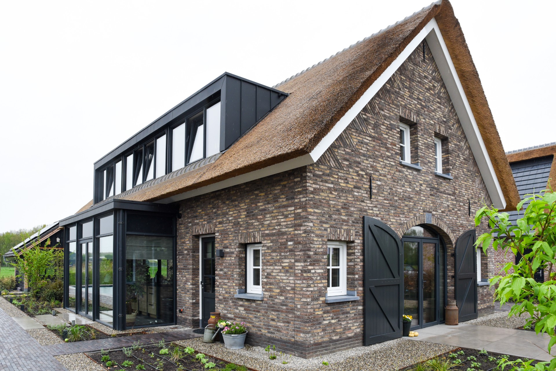 luxe woning, luxe villa met rieten dak, moderne landelijke villa, Luxury, Design, Exclusive, Modern, Custom Made, Special, Beautiful