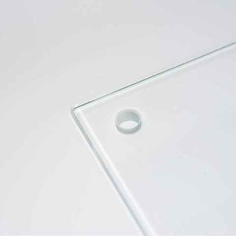 Spatscherm, keukenwand of bureauplaat: plexiglas als slimme oplossing in huis