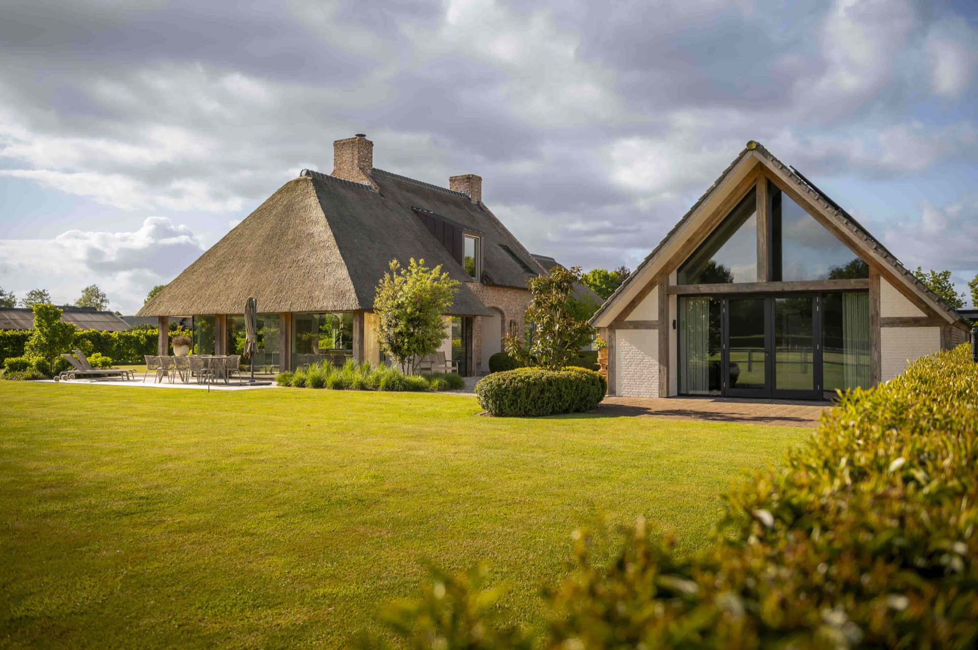 luxe villa, luxe villa met grote raampartijen, exclusieve villa, Luxury, Design, Exclusive, Modern, Custom Made, Special, Beautiful