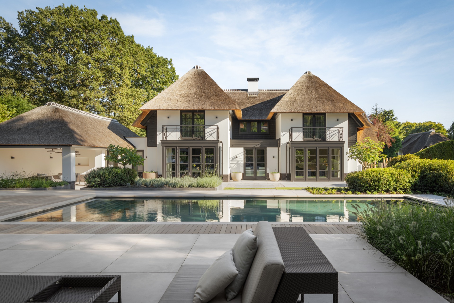 luxe zwembad, luxe villa met zwembad, modern buitenzwembad, Luxury, Design, Exclusive, Modern, Custom Made, Special, Beautiful