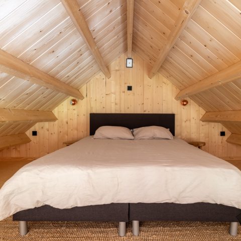 Luxe bijgebouw en poolhouse