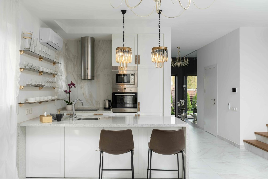 Slimme apparatuur in luxe keukenontwerp: zo pak je het aan