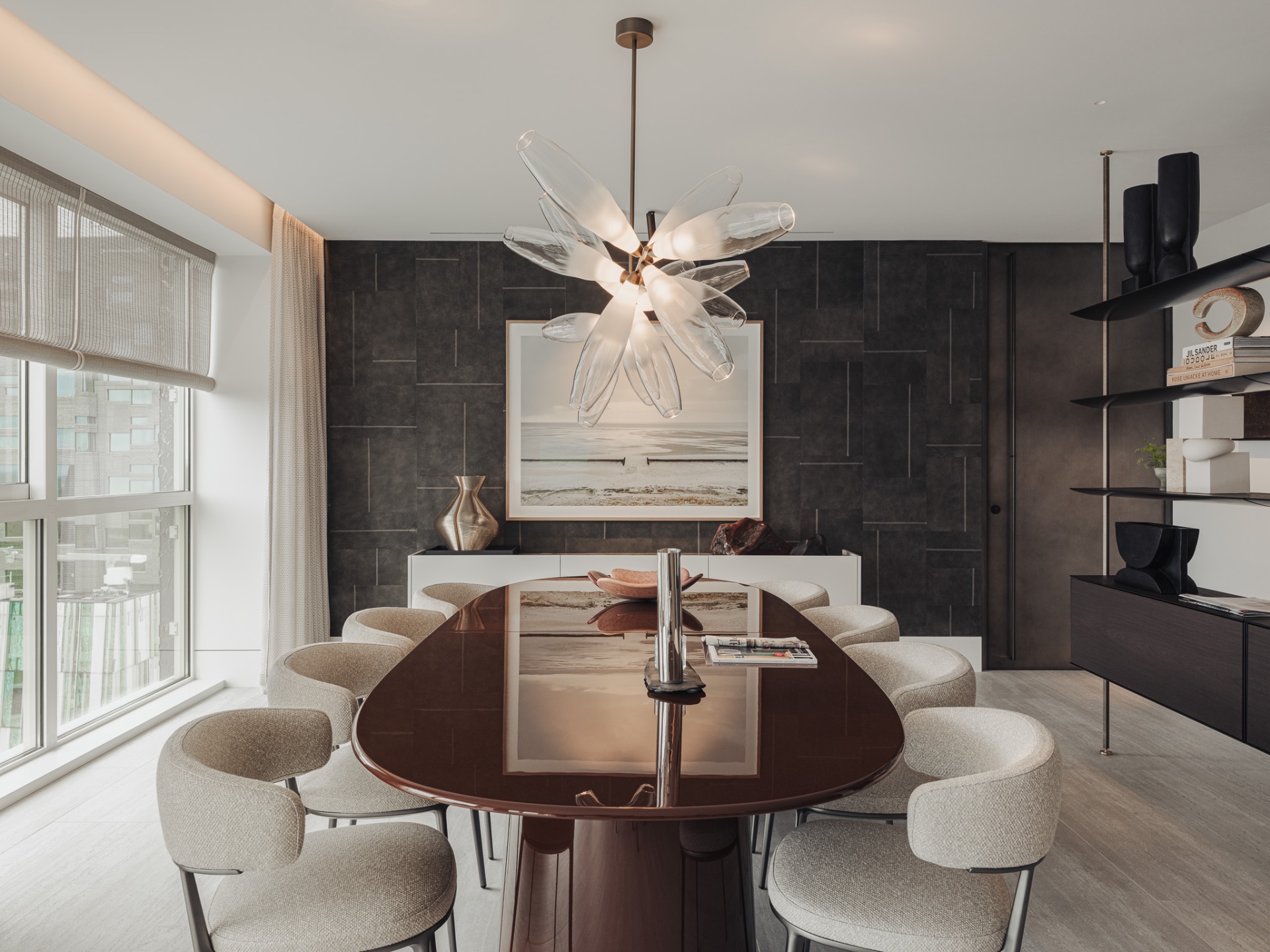 penthouse renovatie appartement: keuken met glazen doorgang naar gang en warme houten wandpanelen, Luxe, Design, Exclusief, Modern, Maatwerk, Bijzondere, Mooie