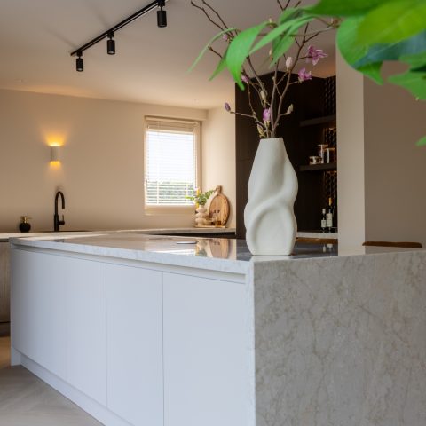 Chic hôtelier avec une touche beige