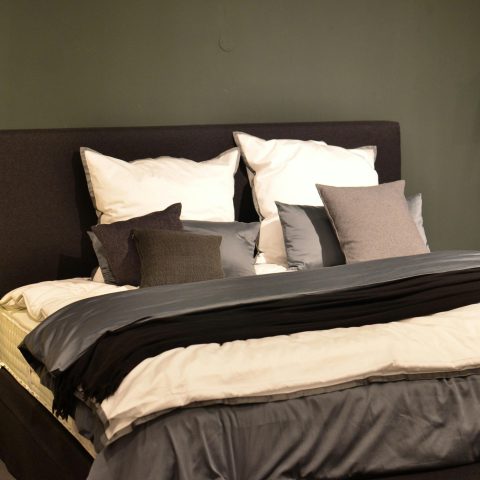 Online de perfecte boxspring kiezen voor een luxe master bedroom
