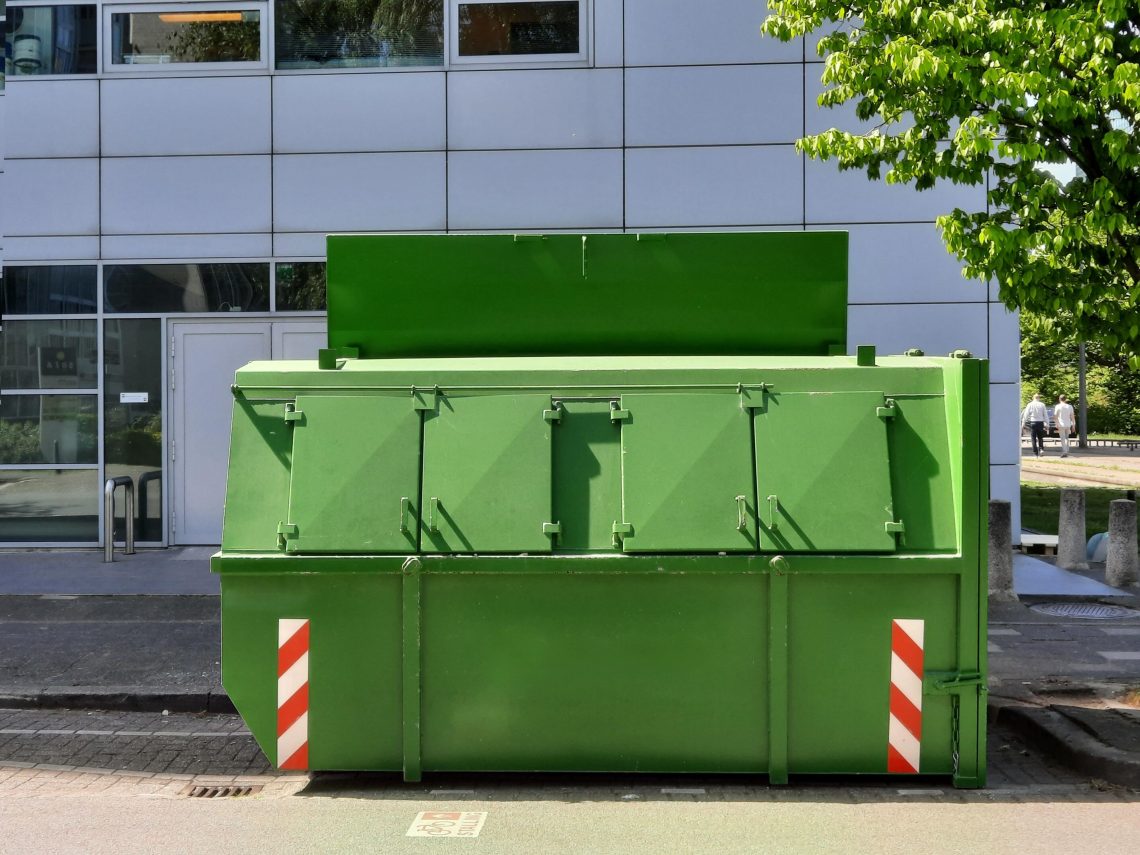 Afvalcontainers als stille luxe in een bouwproject
