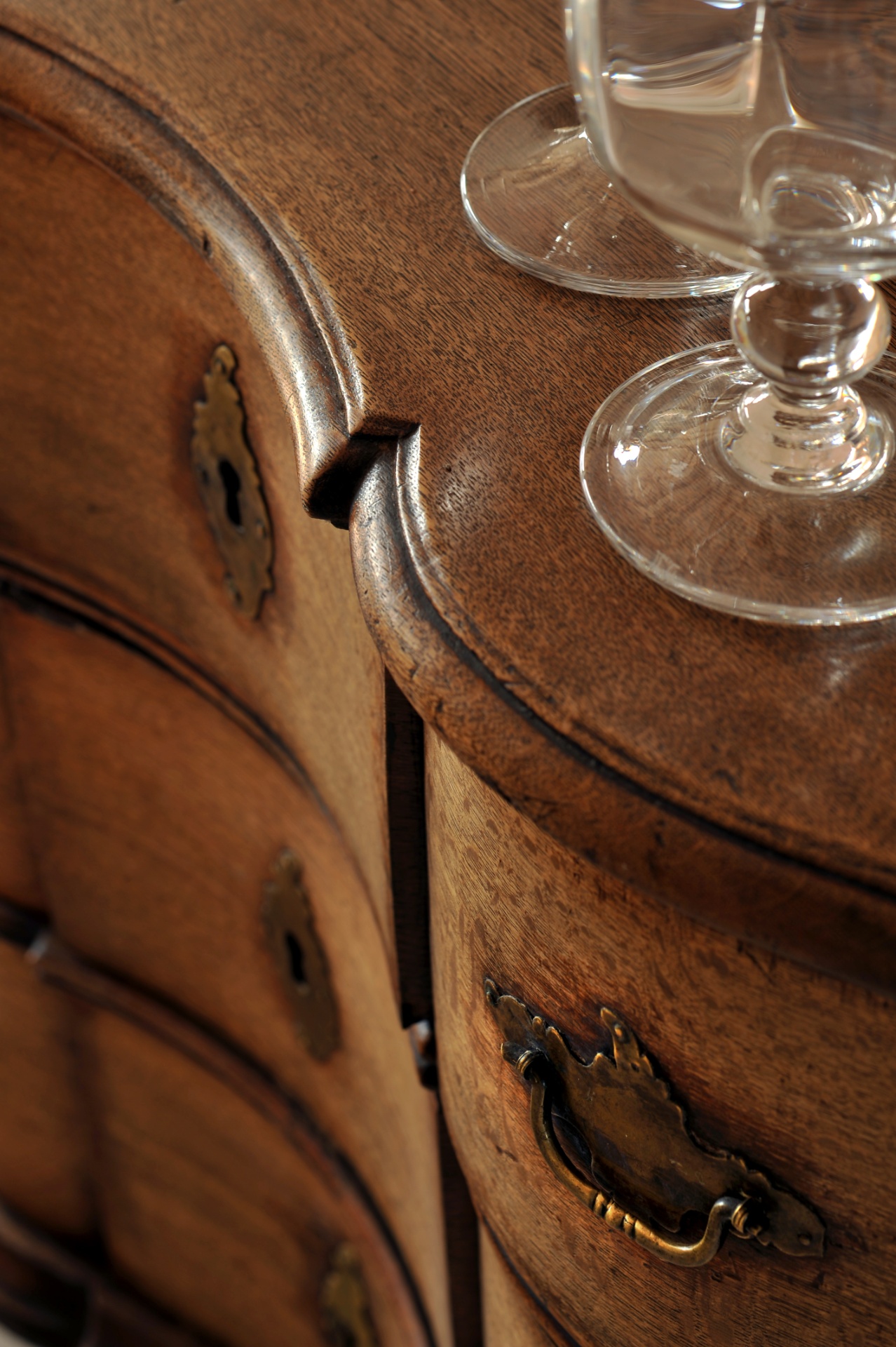 toscane - handvat houten kast in Villa Toscane, Luxury, Design, Exclusive, Modern, Custom Made, Special, Beautiful