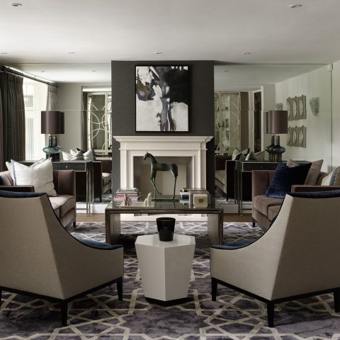 billy cobham - klassieke woonkamer woonkamer in Cobham familiehuis, Surrey, Luxe, Design, Exclusief, Modern, Maatwerk, Bijzondere, Mooie