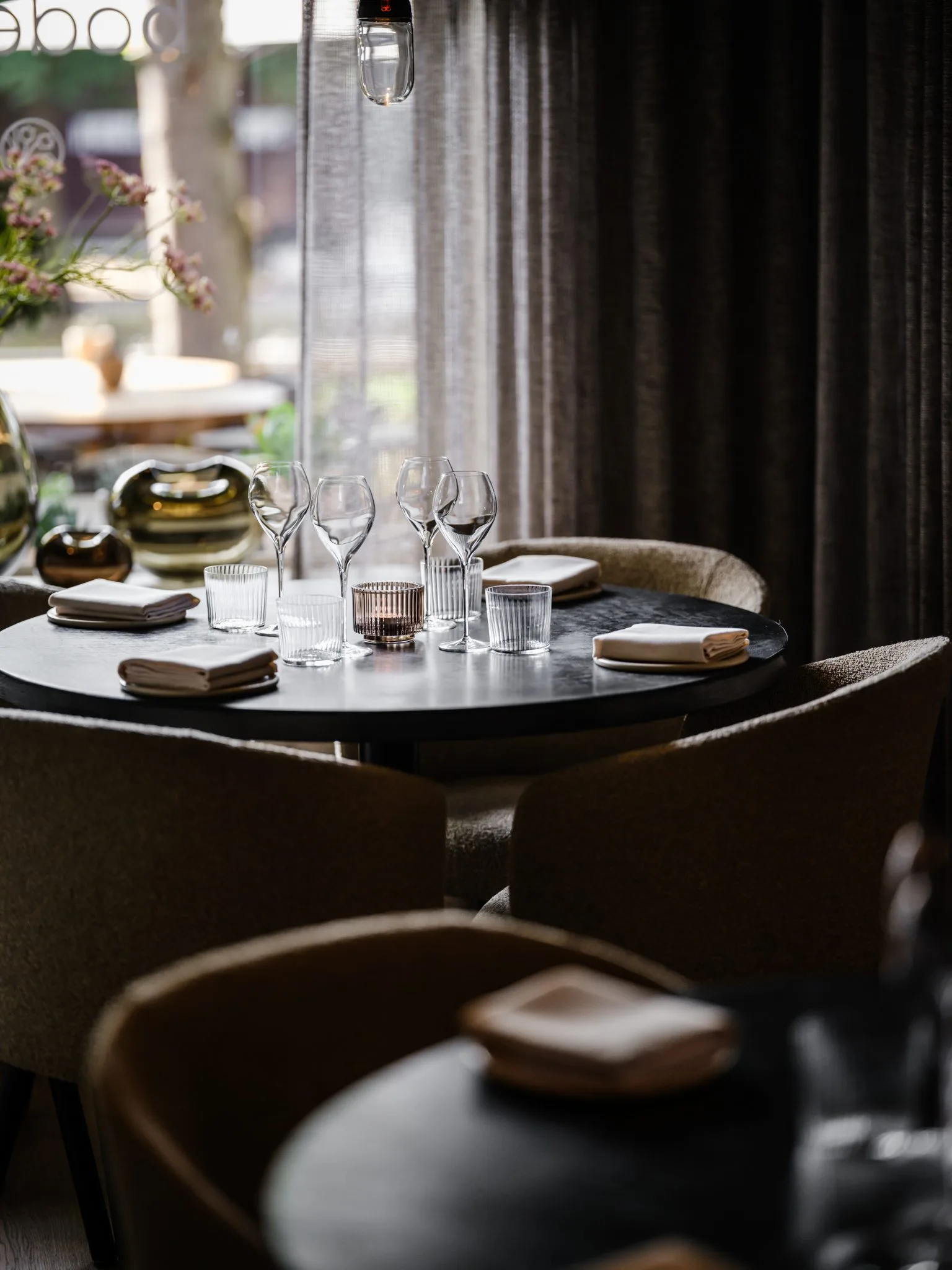 Alma Fine Dining - interior view - balanced and refined, Luxury, Design, Exclusive, Modern, Custom Made, Special, Beautiful