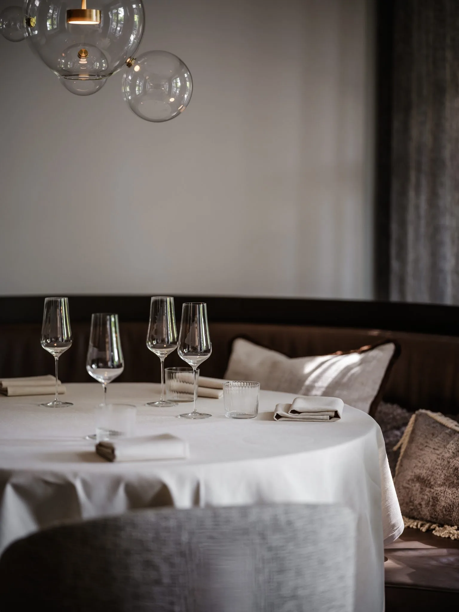 Alma Fine Dining - interior view - balanced and refined, Luxury, Design, Exclusive, Modern, Custom Made, Special, Beautiful