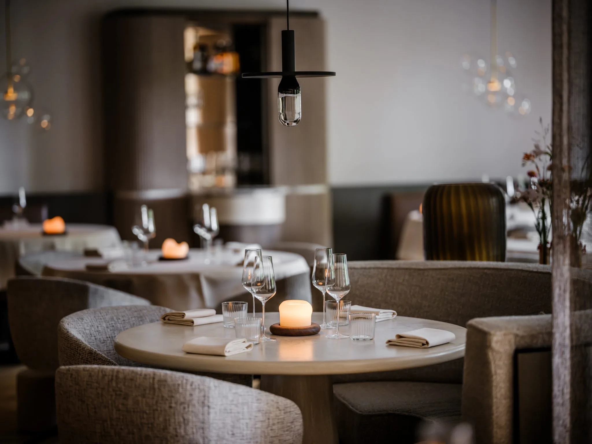 Alma Fine Dining - interior view - balanced and refined, Luxury, Design, Exclusive, Modern, Custom Made, Special, Beautiful