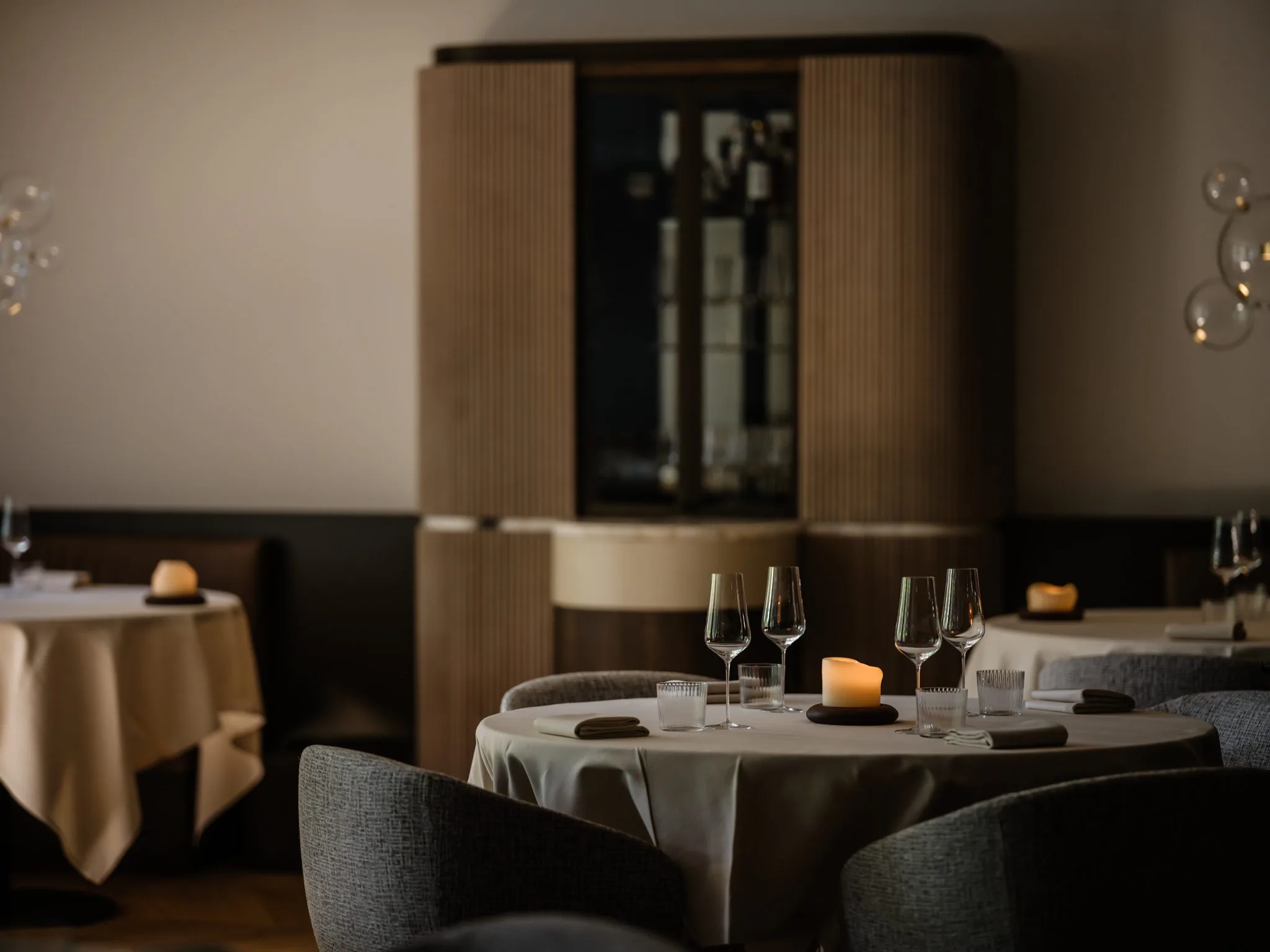 Alma Fine Dining - interior view - balanced and refined, Luxury, Design, Exclusive, Modern, Custom Made, Special, Beautiful