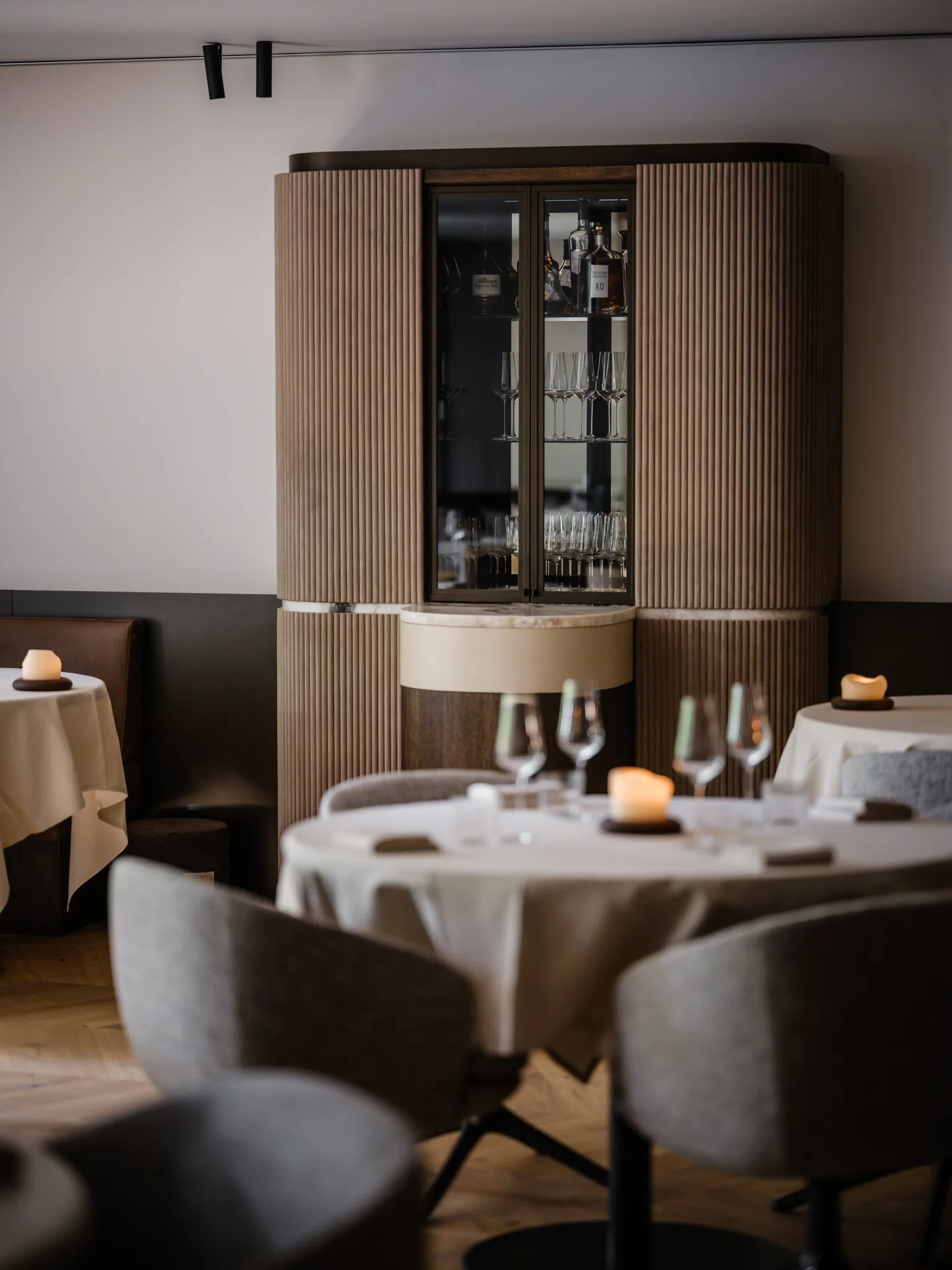 Alma Fine Dining - interior view - balanced and refined, Luxury, Design, Exclusive, Modern, Custom Made, Special, Beautiful