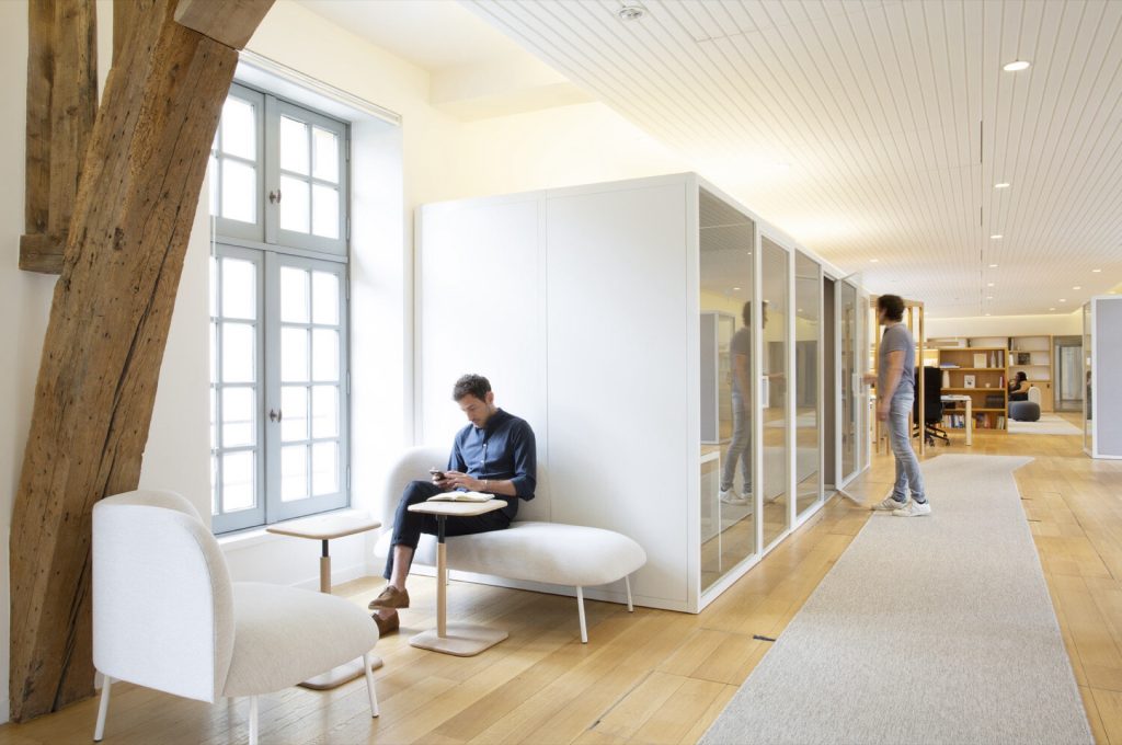 Pilot Paris Office