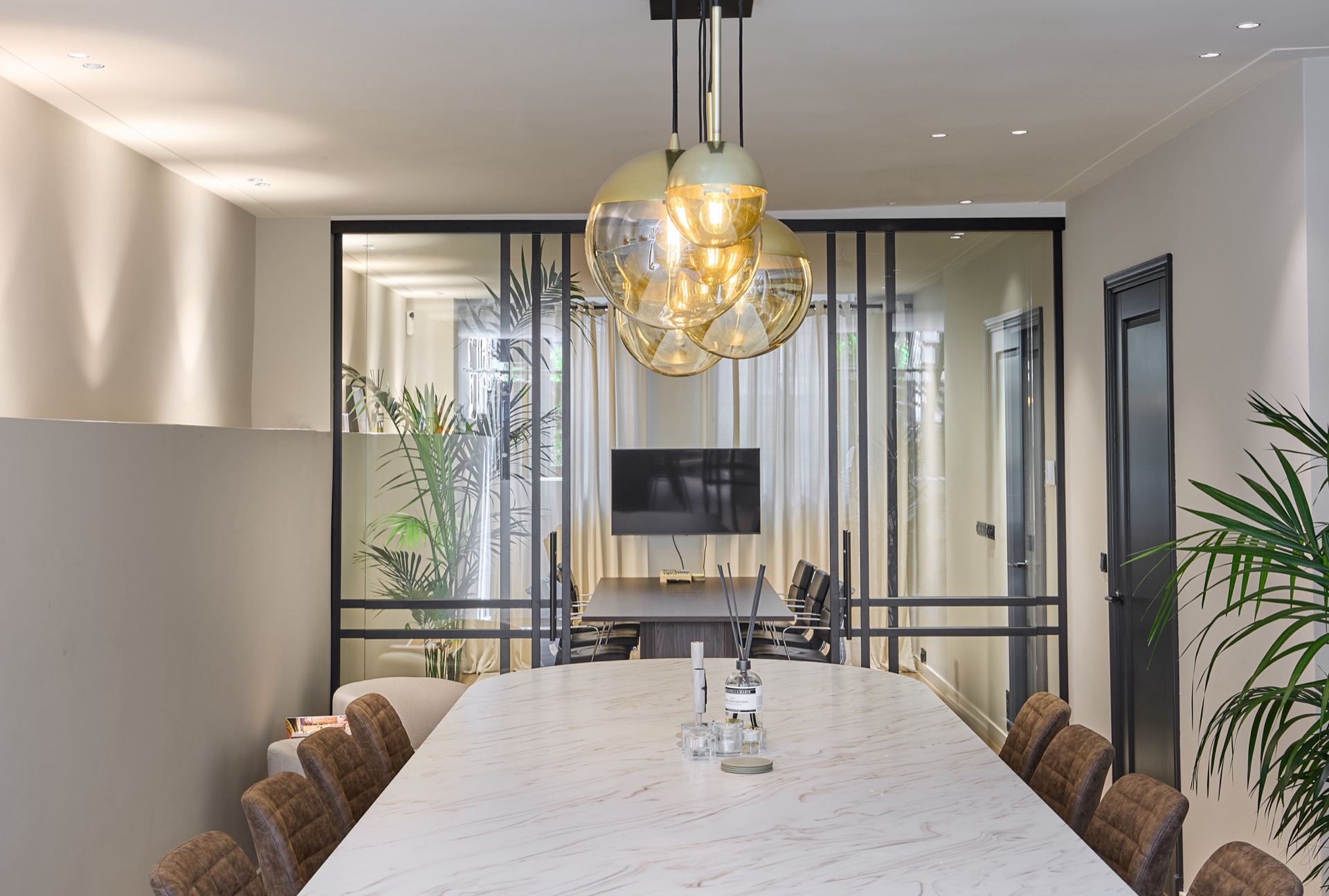 Zakelijk en warm: Het nieuwe kantoor van Schoeman, Luxury, Design, Exclusive, Modern, Custom Made, Special, Beautiful